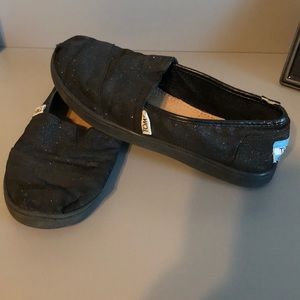 Girls black y1.5 toms